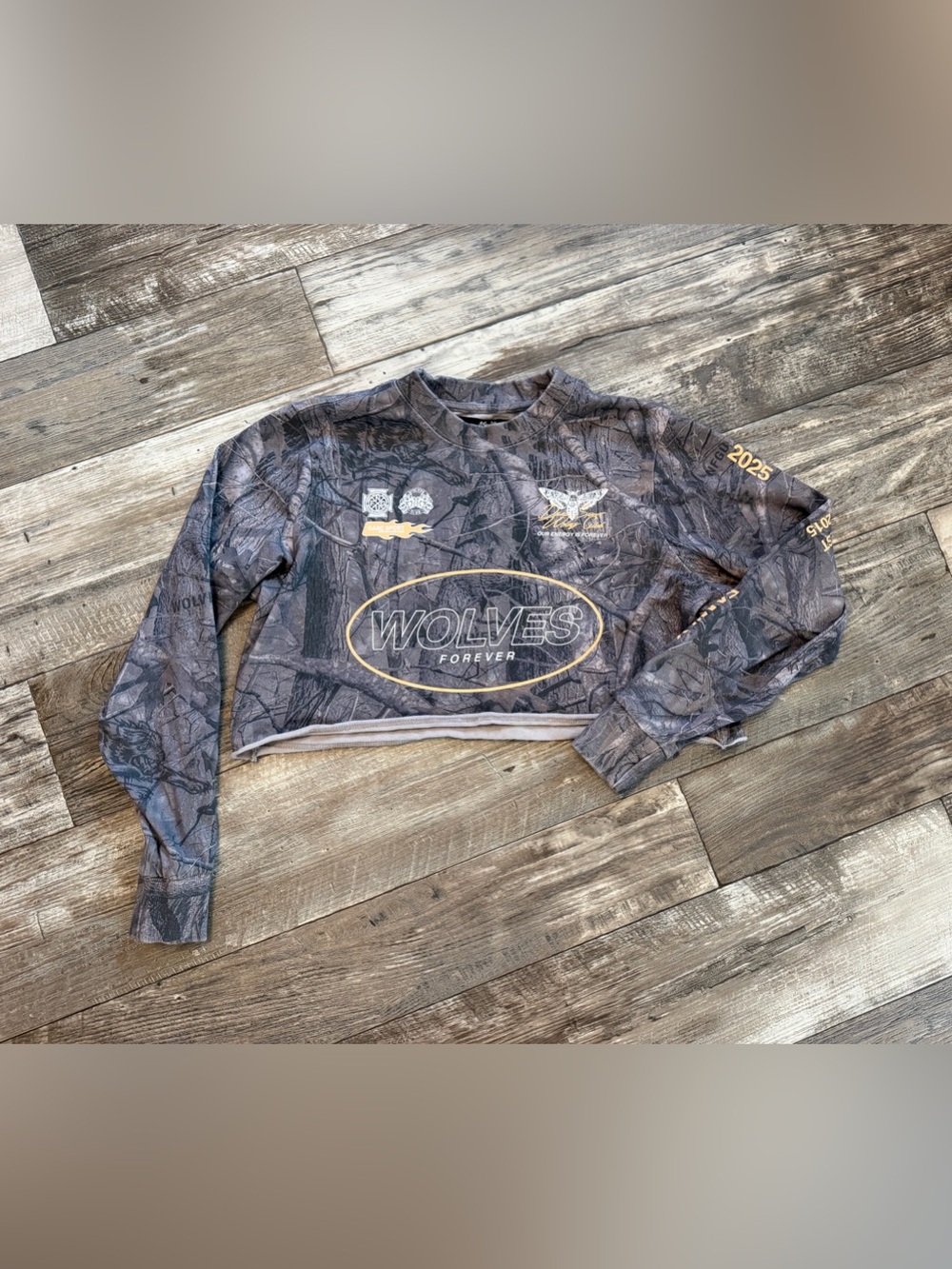 Darc Sport Cropped Long Sleeve Top in Camo